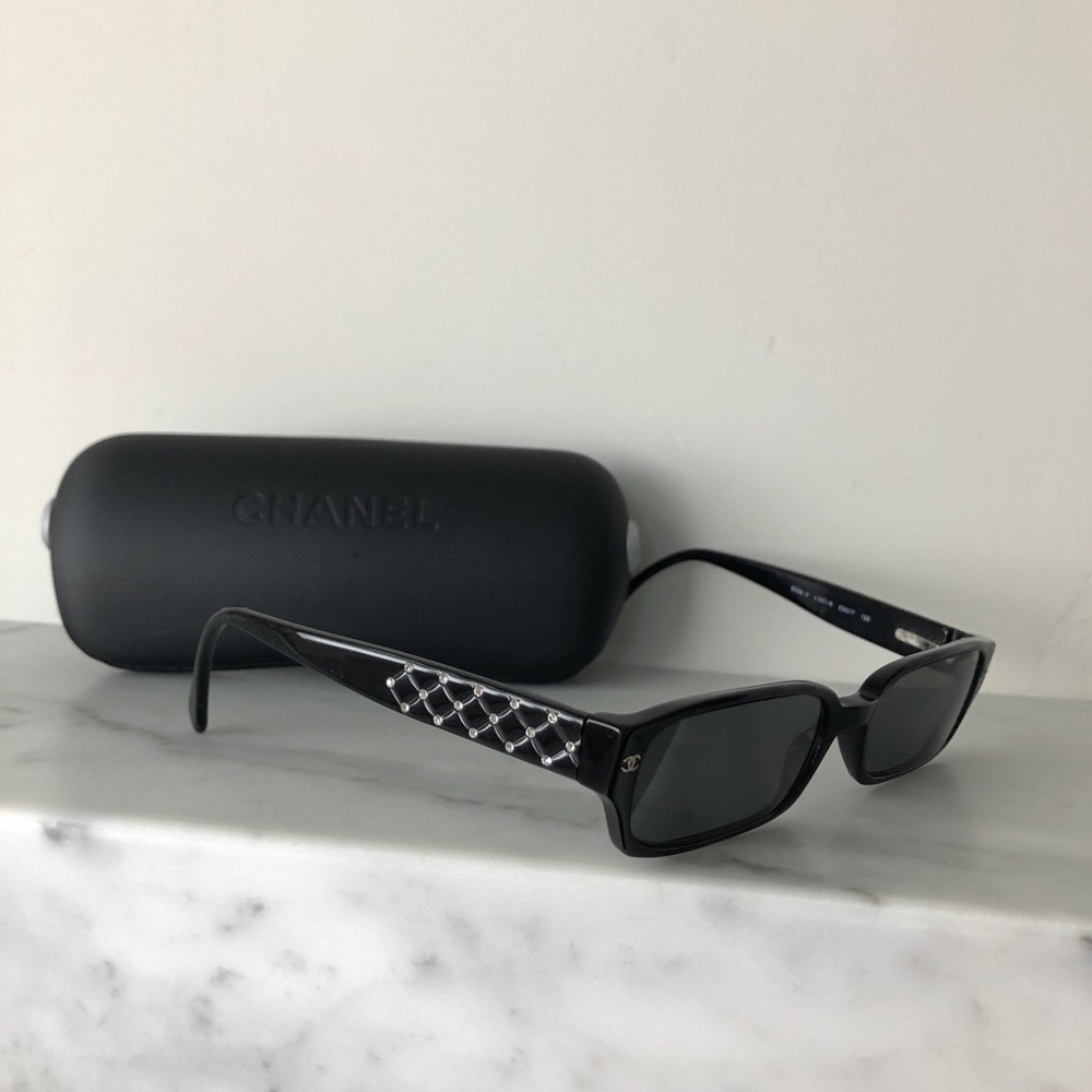 CHANEL Black Sunglasses Rhinestone - Prescription